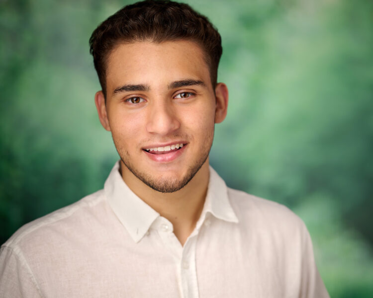 Acting-headshots-near-me-headshot-photographer-Lincolnshire-Midlands-Yago